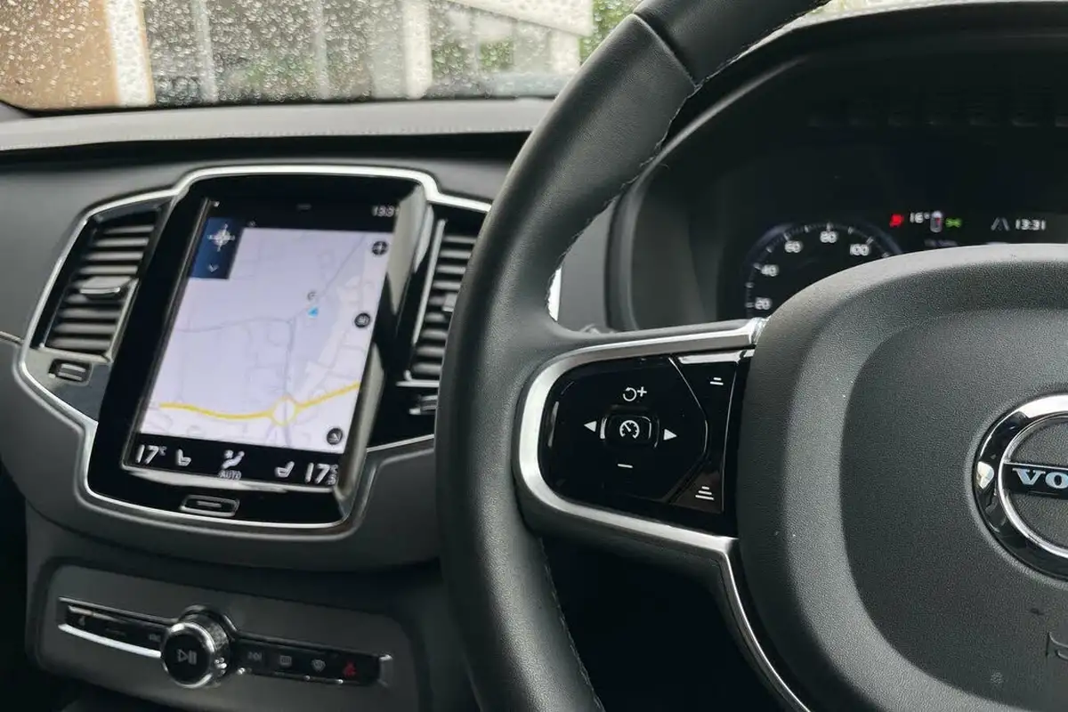 2022-volvo-xc90-20-t8-r-design-455bhp-big-33