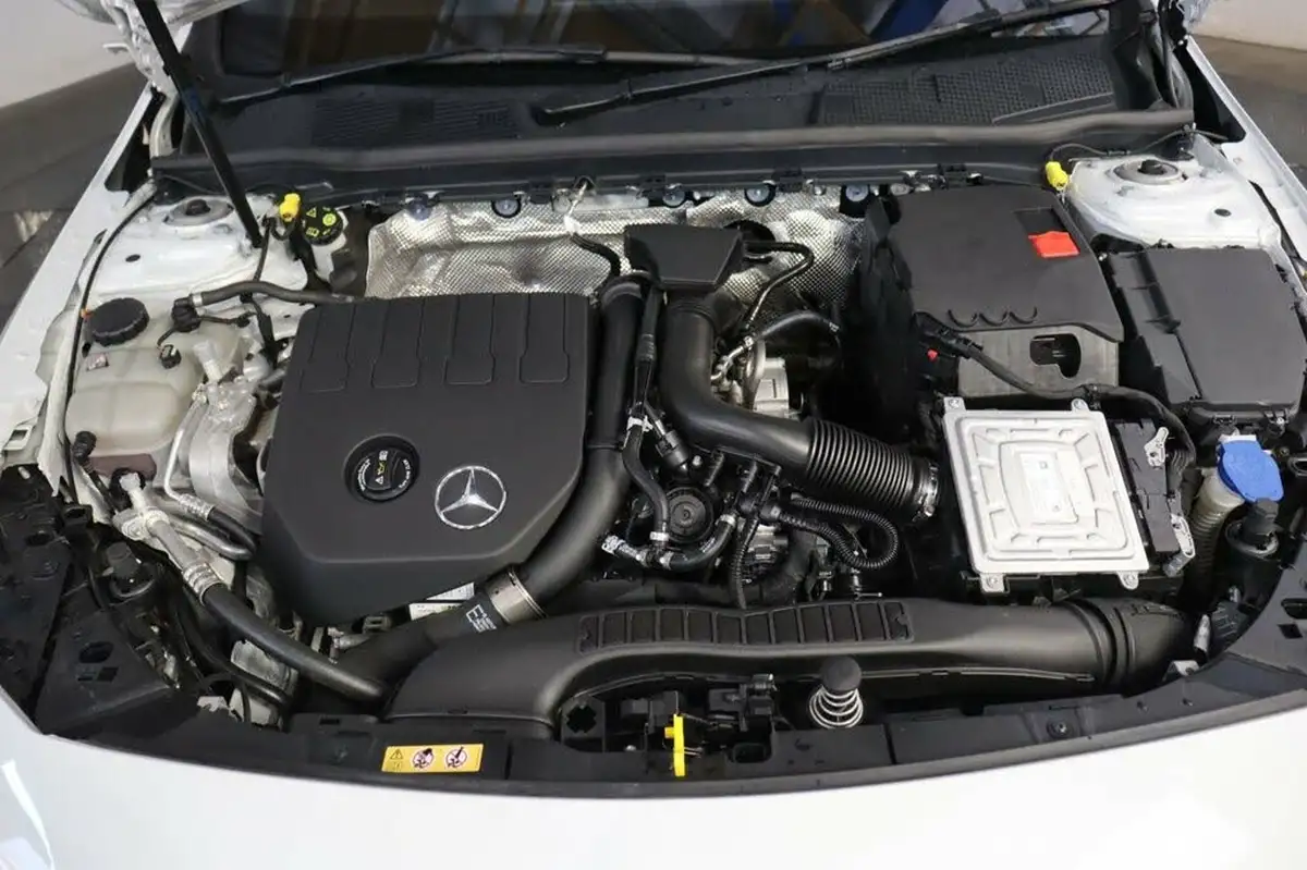 2022-mercedes-benz-cla-13-cla-180-amg-line-premium-shooting-brake-5d-big-17