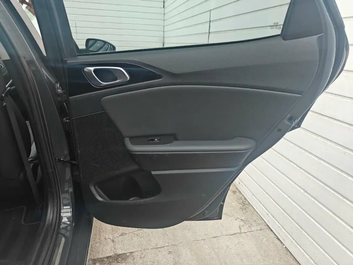 2020-kia-xceed-14-t-gdi-3-big-35