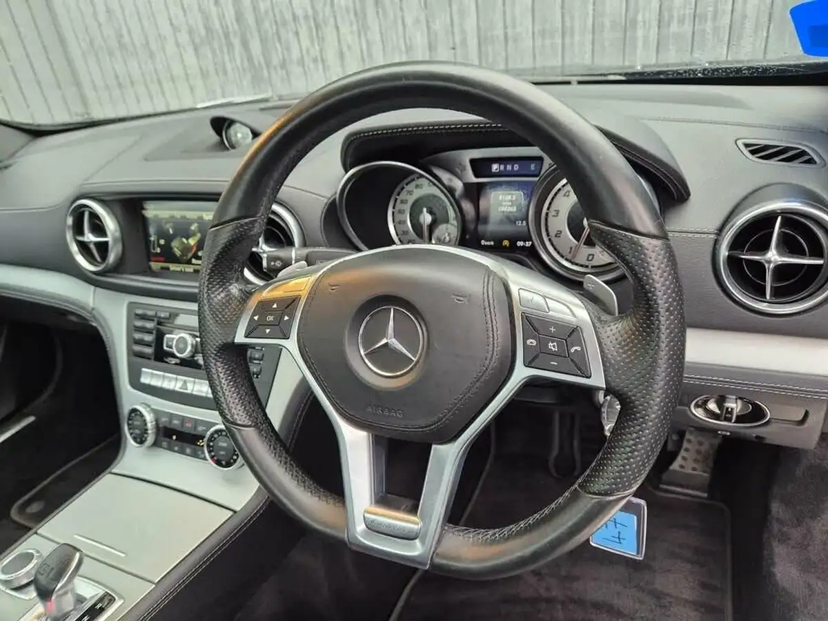 2015-mercedes-benz-sl-class-30-sl400-amg-sport-333bhp-convertible-big-51