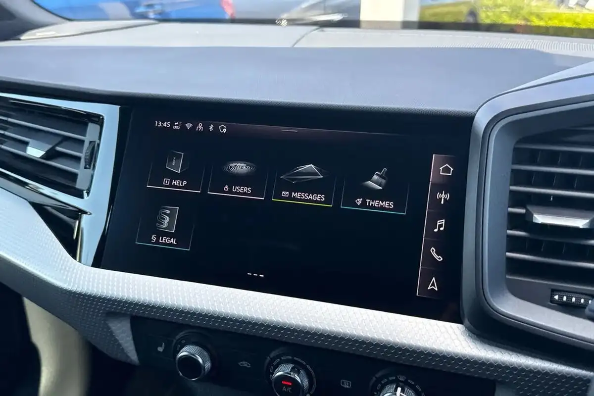 2025-audi-a1-15-35-tfsi-s-line-big-31
