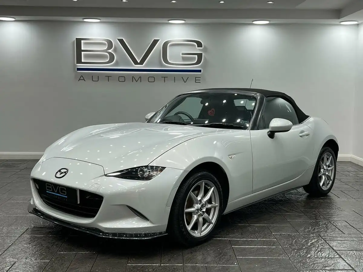 2015-mazda-mx-5-15-se-l-nav-big-7