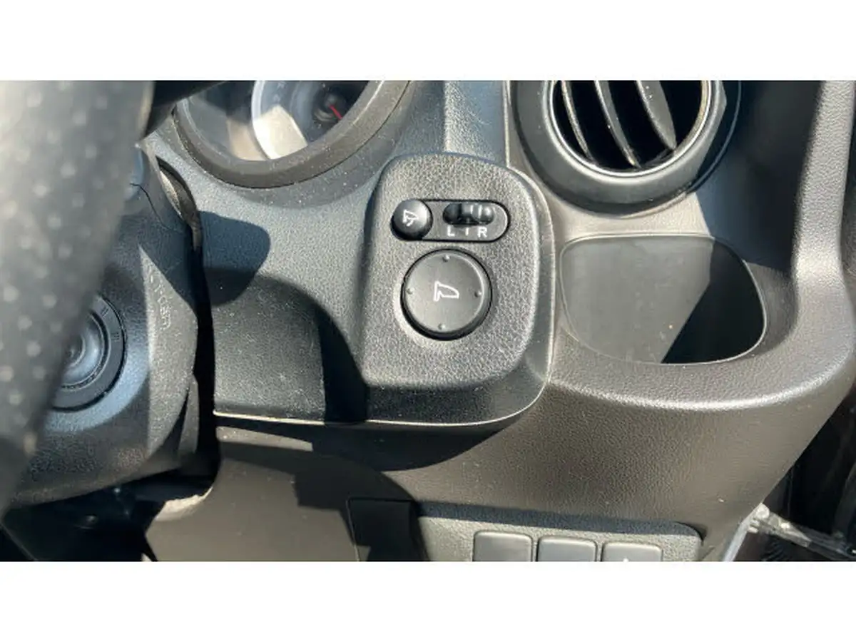 2015-honda-jazz-14-es-plus-cvt-big-15