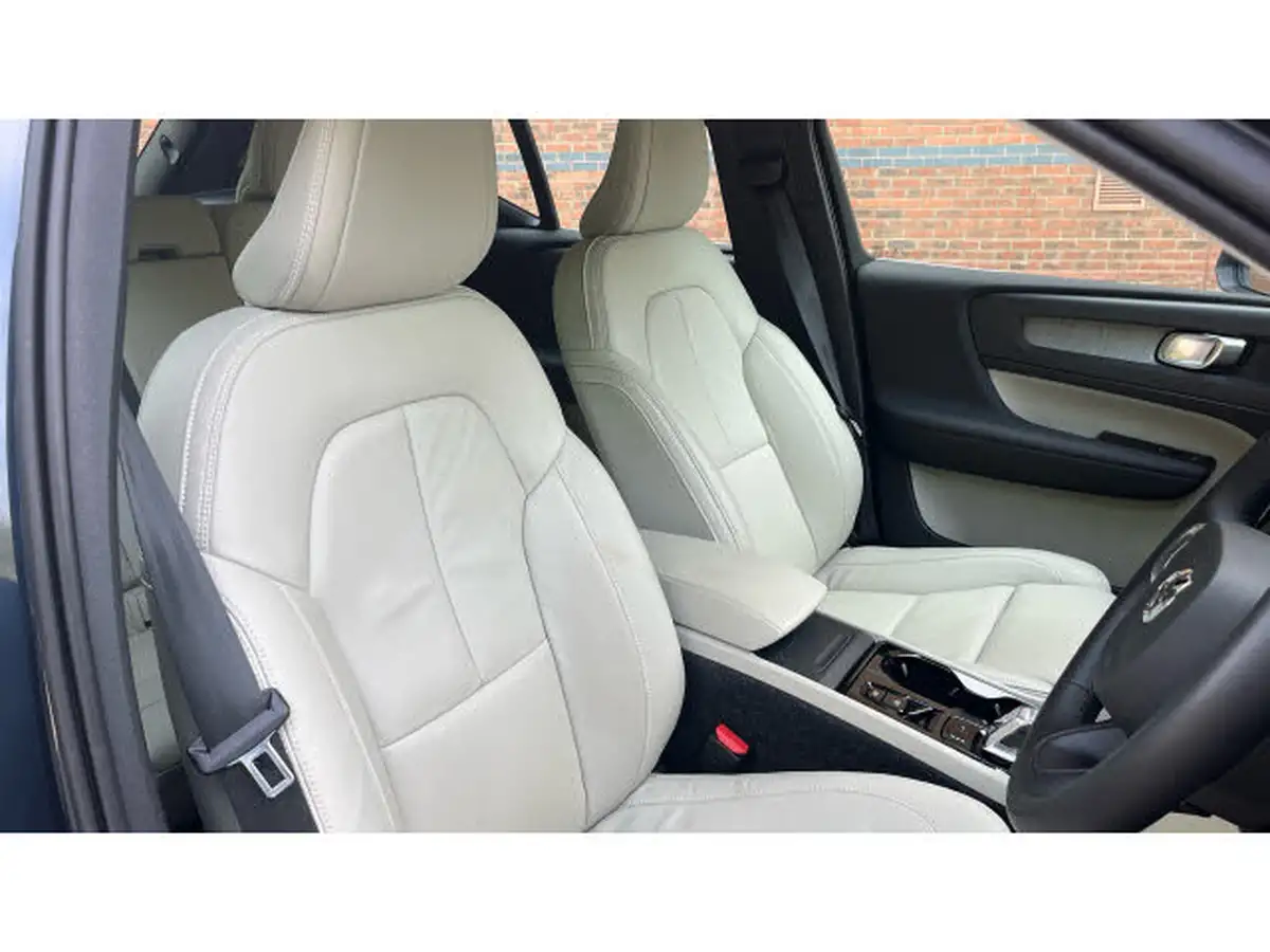 2021-volvo-xc40-20-b4-inscription-pro-194bhp-auto-big-4