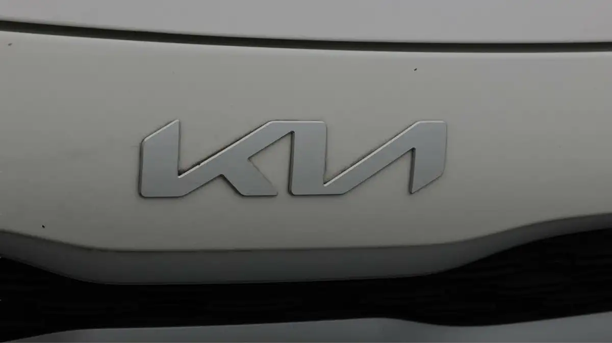 2022-kia-picanto-10-1-big-22