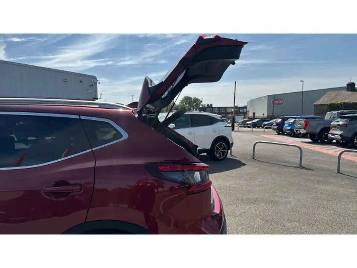 2019-nissan-qashqai-13-dig-t-tekna-140ps-big-30