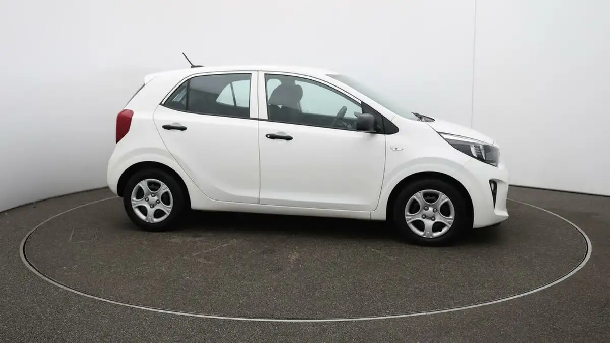 2022-kia-picanto-10-1-big-46