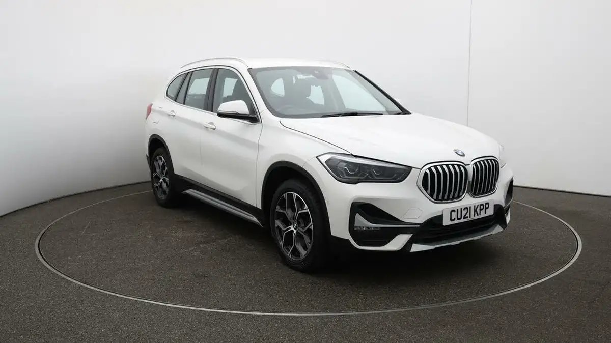 2021-bmw-x1-20-sdrive20i-xline-big-43