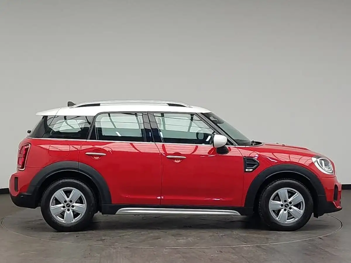 2022-mini-countryman-15-cooper-classic-big-2