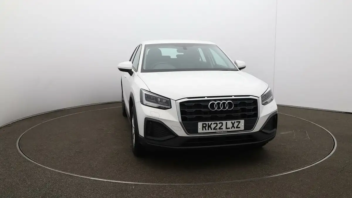 2022-audi-q2-10-30-tfsi-technik-big-40