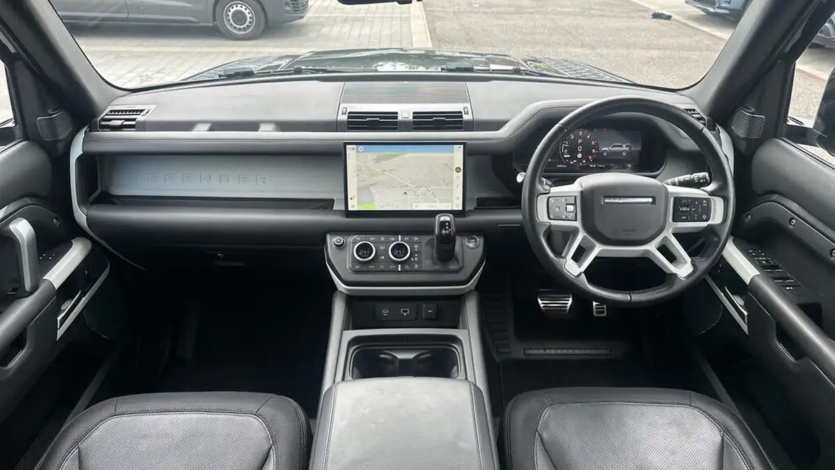 2022-land-rover-110-defender-20-p400e-x-dynamic-hse-big-8