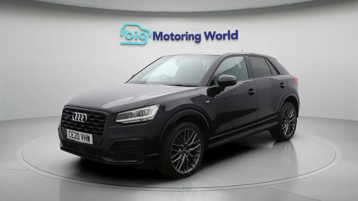 2020-audi-q2-20-40-tfsi-black-edition-big-3