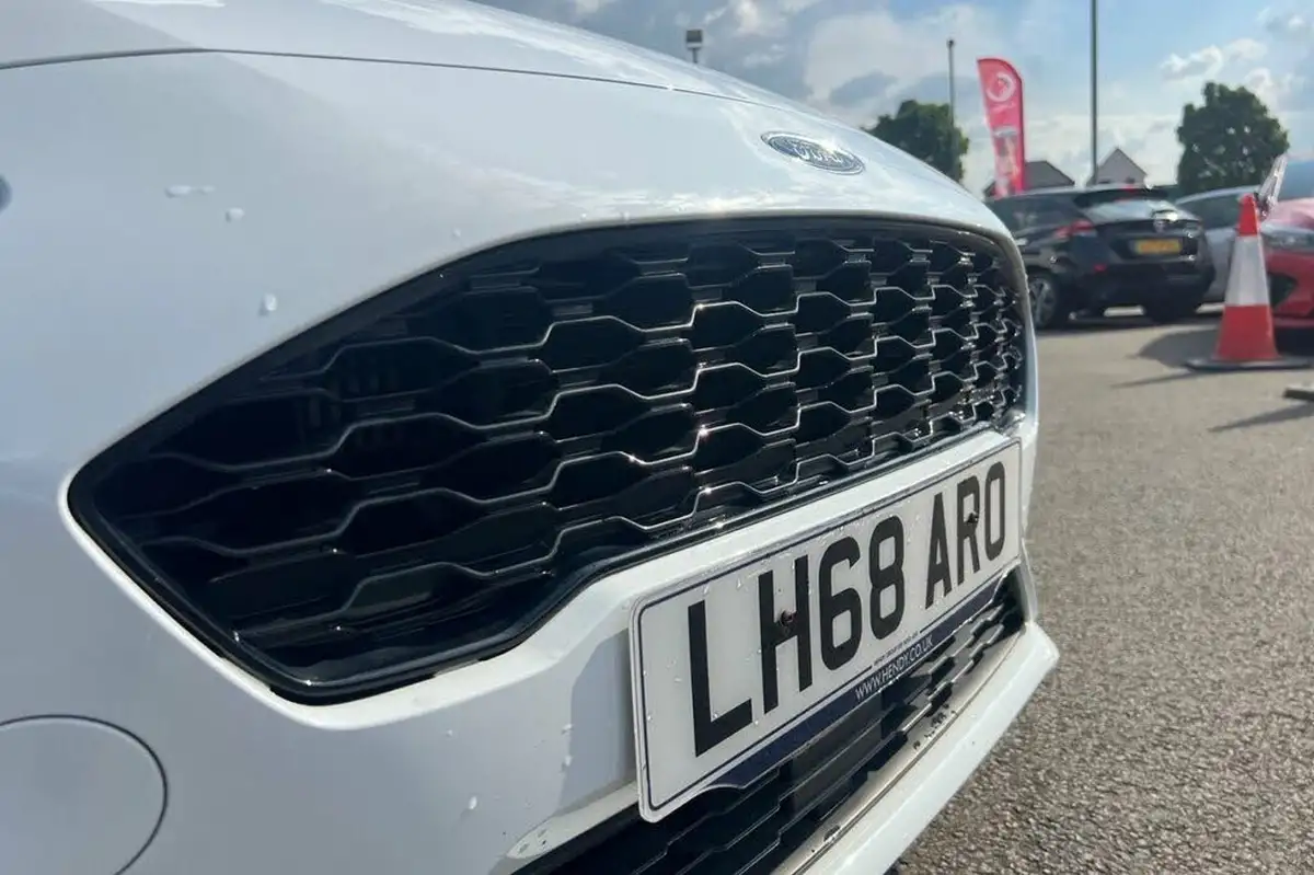 2018-ford-fiesta-big-32