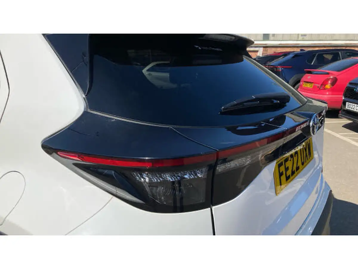 2022-toyota-yaris-15-vvt-i-design-panoramic-roof-big-22