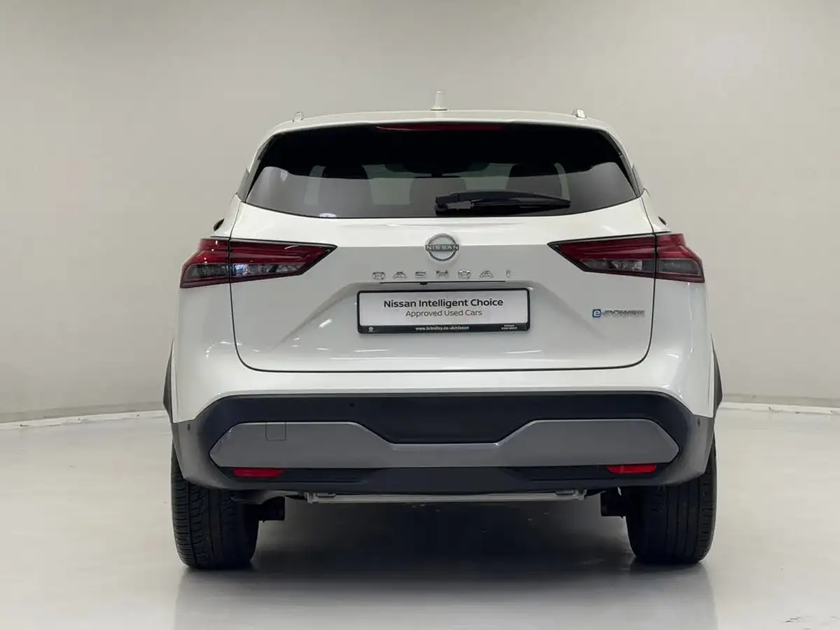 2023-nissan-qashqai-15-tekna-big-7