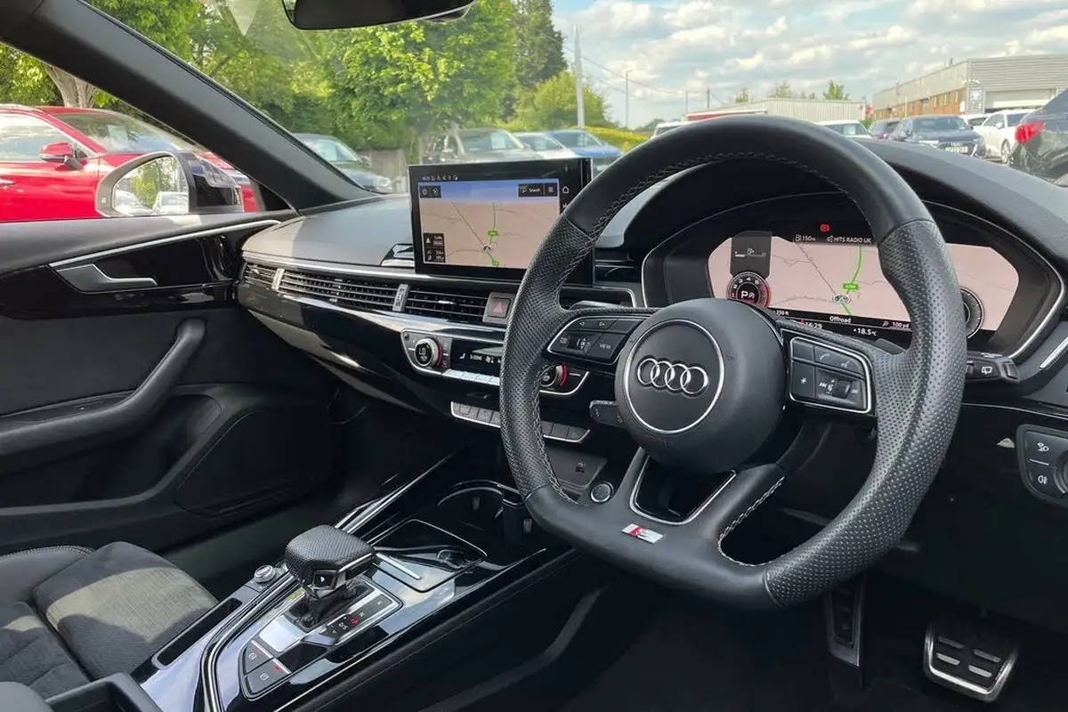 2023-audi-a4-avant-20-40-tfsi-black-edition-big-24