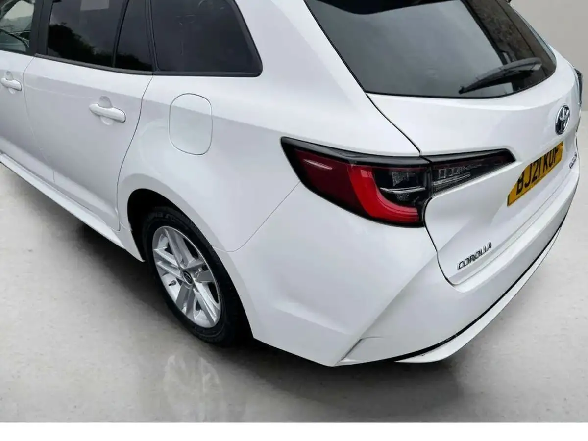 2021-toyota-corolla-18-vvt-i-icon-spare-wheel-touring-sports-5d-big-34