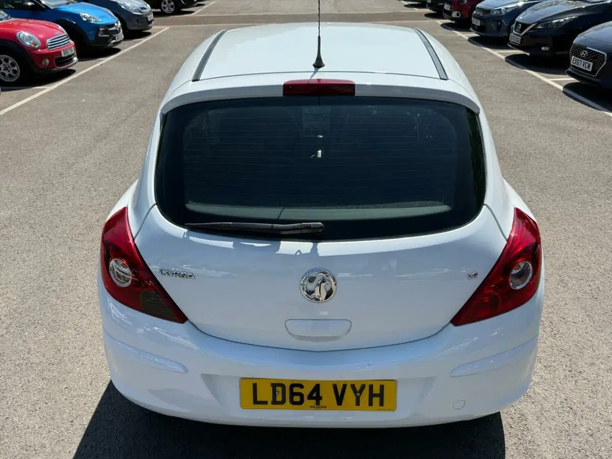 2015-vauxhall-corsa-12-s-3d-big-19