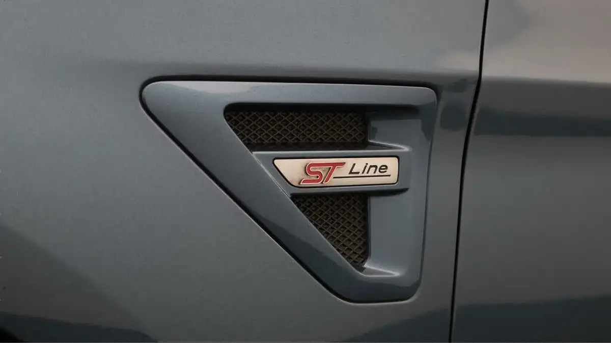 2021-ford-s-max-20-st-line-big-22
