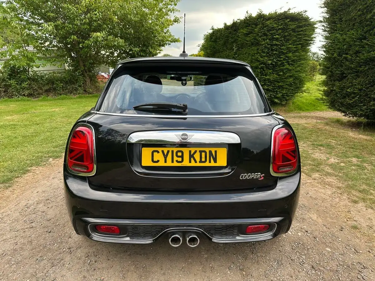 2019-mini-cooper-20-cooper-s-exclusive-189bhp-hatchback-5d-auto-big-11