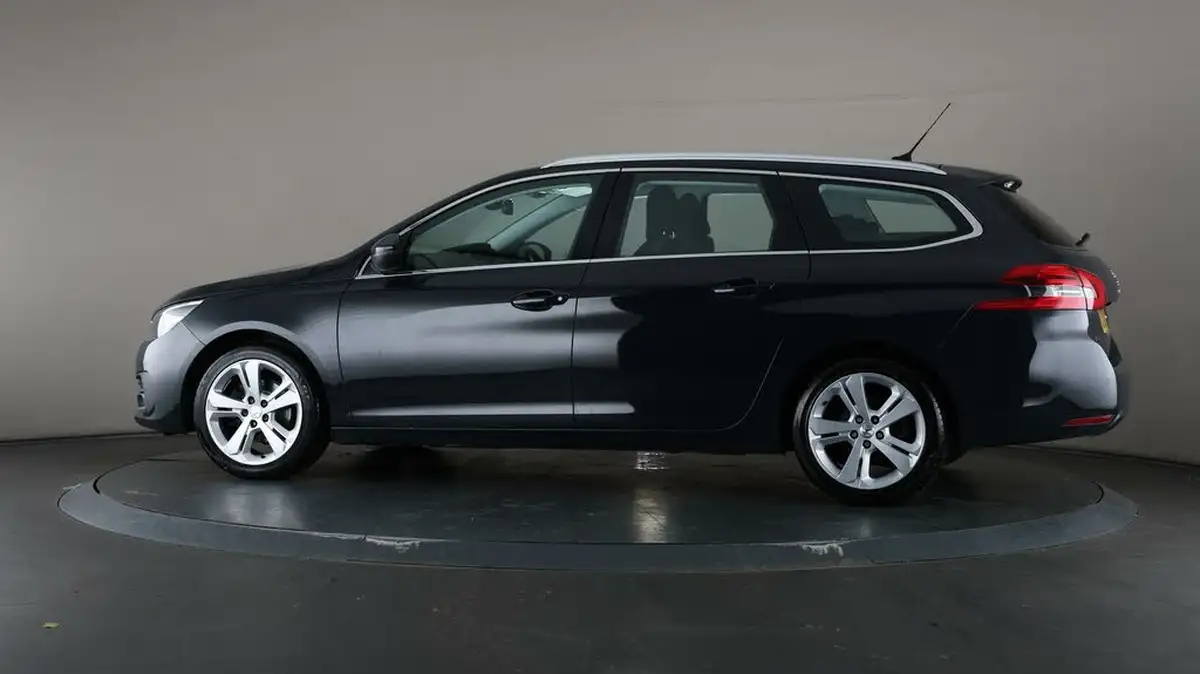 2020-peugeot-308-sw-12-puretech-allure-130bhp-big-76
