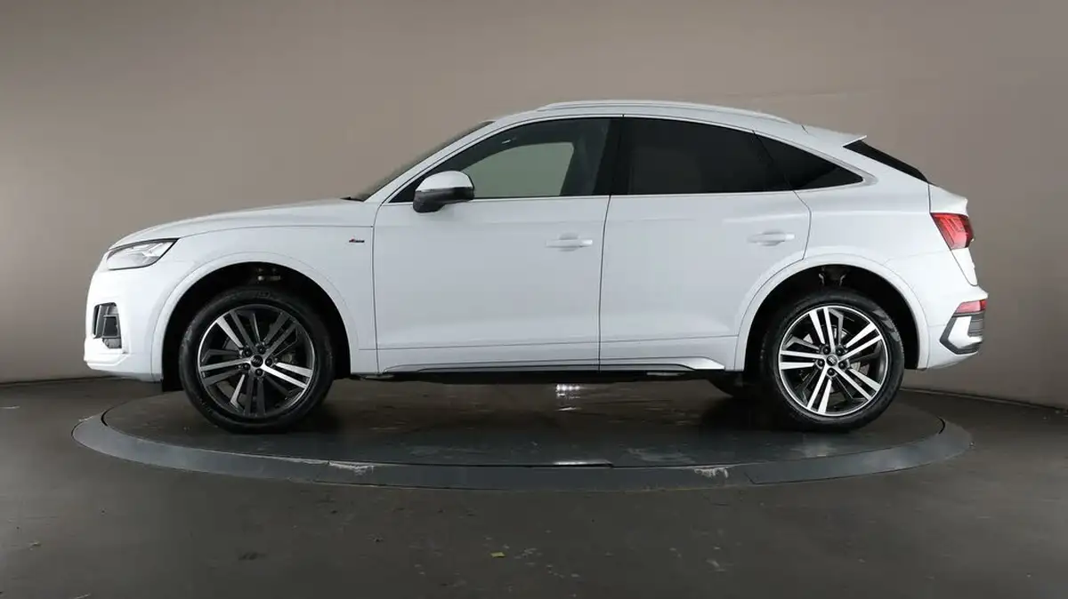 2022-audi-q5-20-45-tfsi-s-line-sportback-big-38