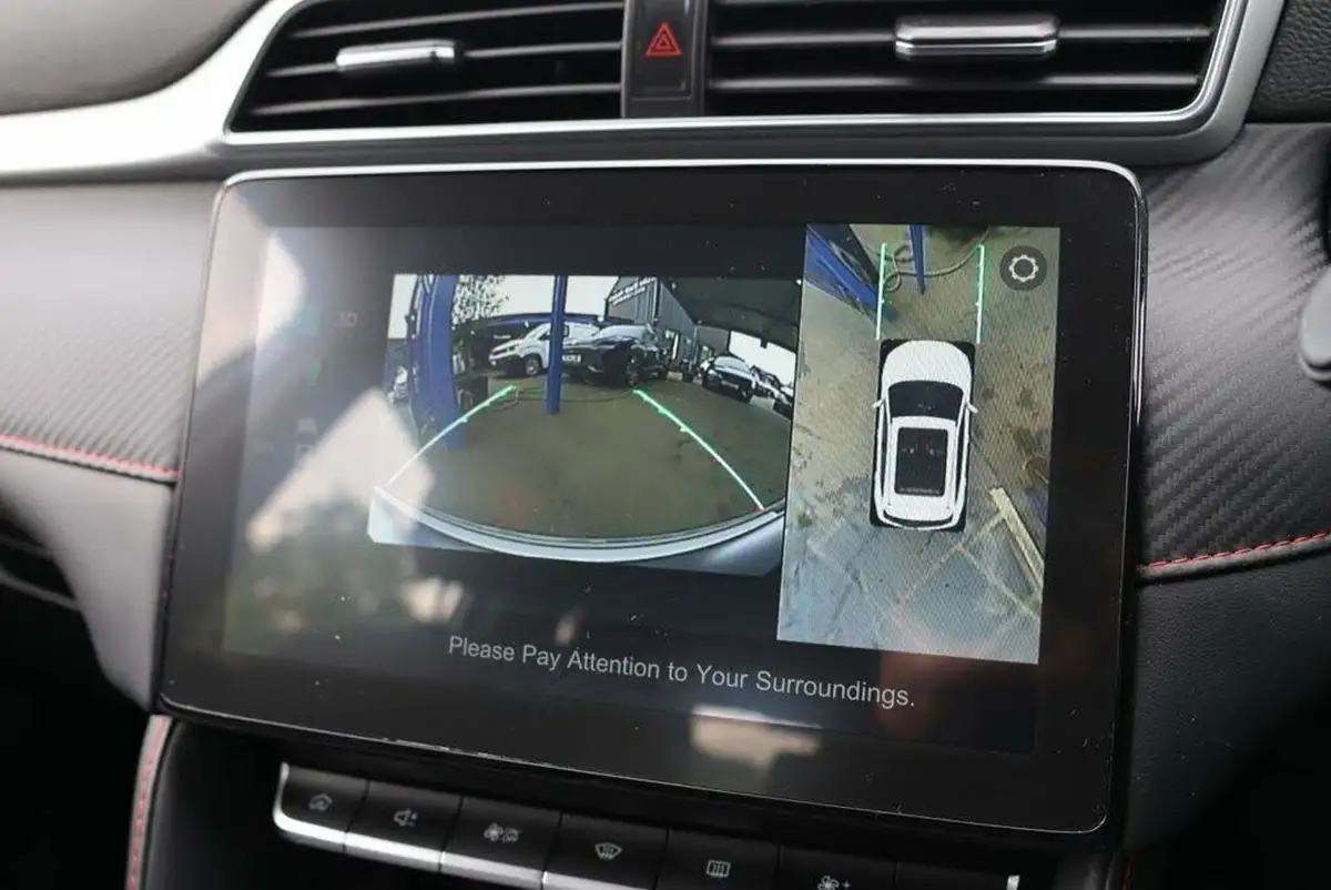 2021-mg-zs-suv-15-vti-tech-exclusive-big-11