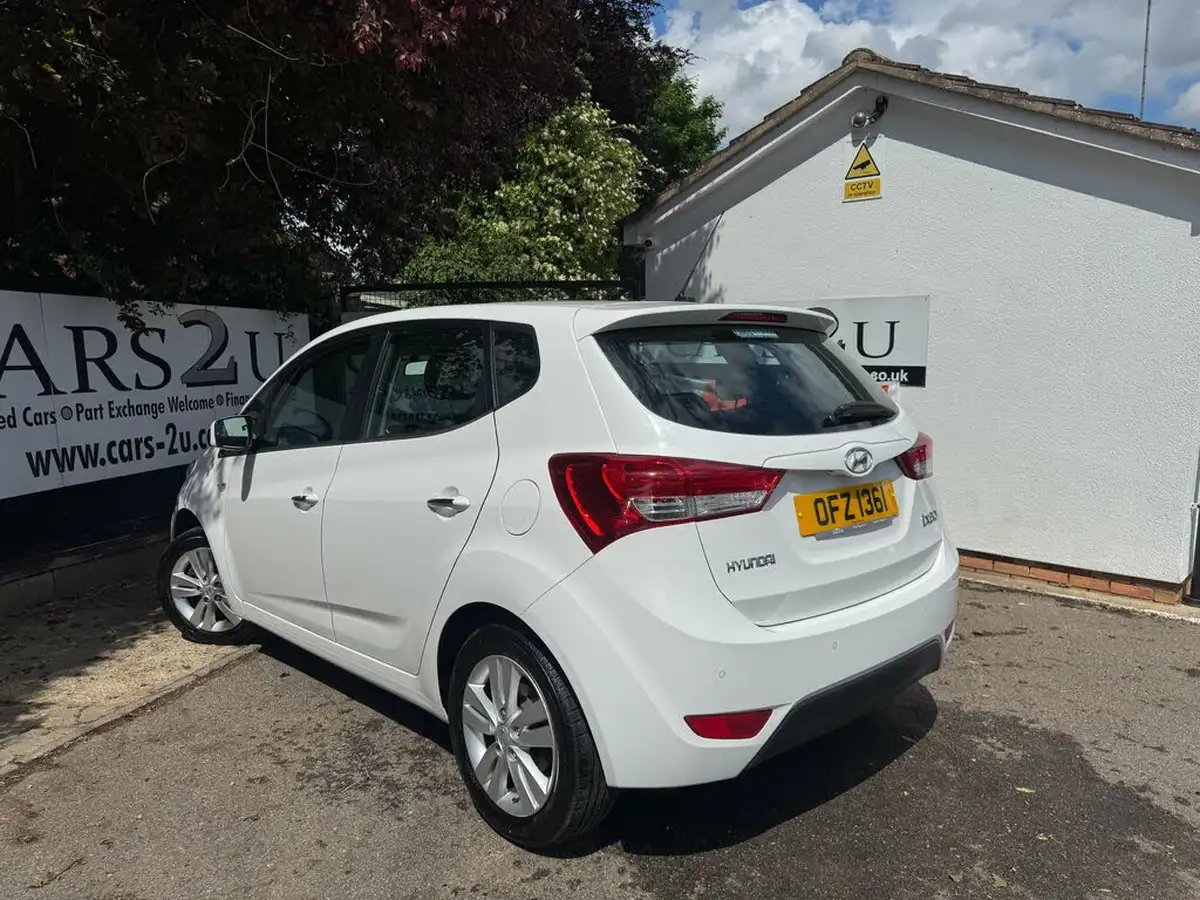2013-hyundai-ix20-16-active-123bhp-big-7