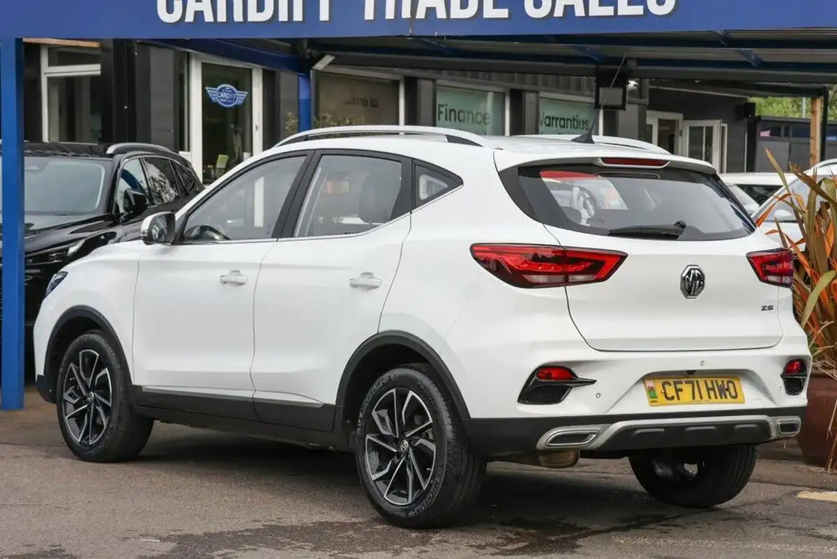 2021-mg-zs-suv-15-vti-tech-exclusive-big-16