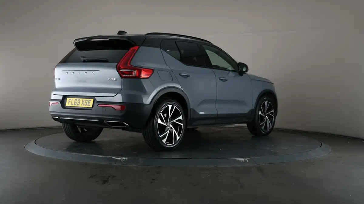 2019-volvo-xc40-20-t5-r-design-big-65