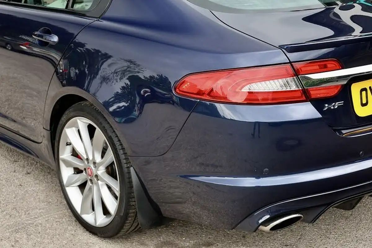 2014-jaguar-xf-30td-s-portfolio-saloon-4d-big-37