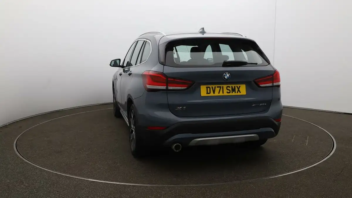 2021-bmw-x1-15-xdrive-25e-phev-xline-big-59