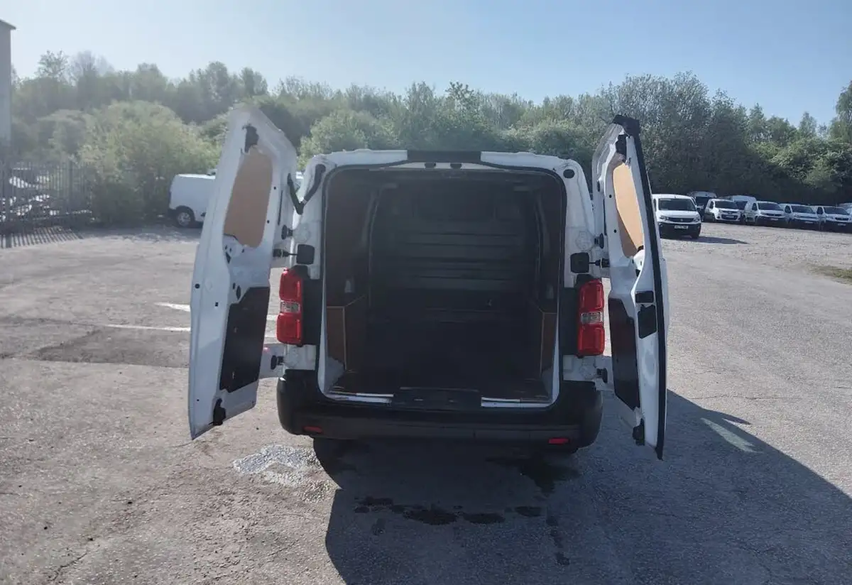 2020-vauxhall-vivaro-15td-2900-l2h1-edition-big-18