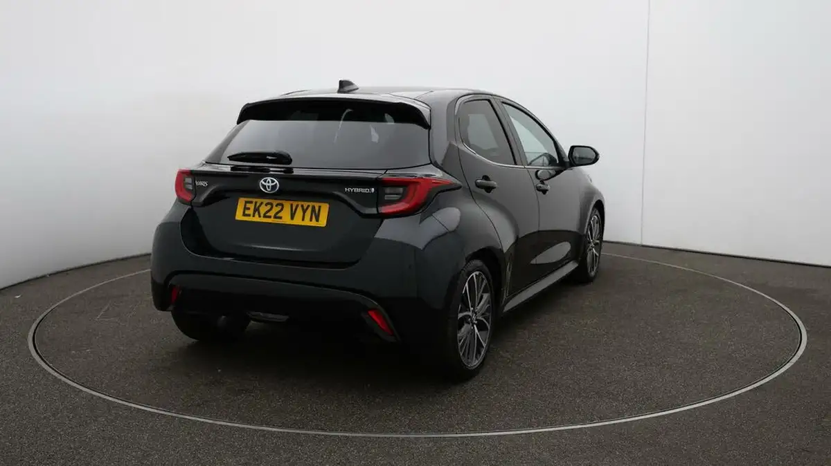 2022-toyota-yaris-15-vvt-i-excel-big-53