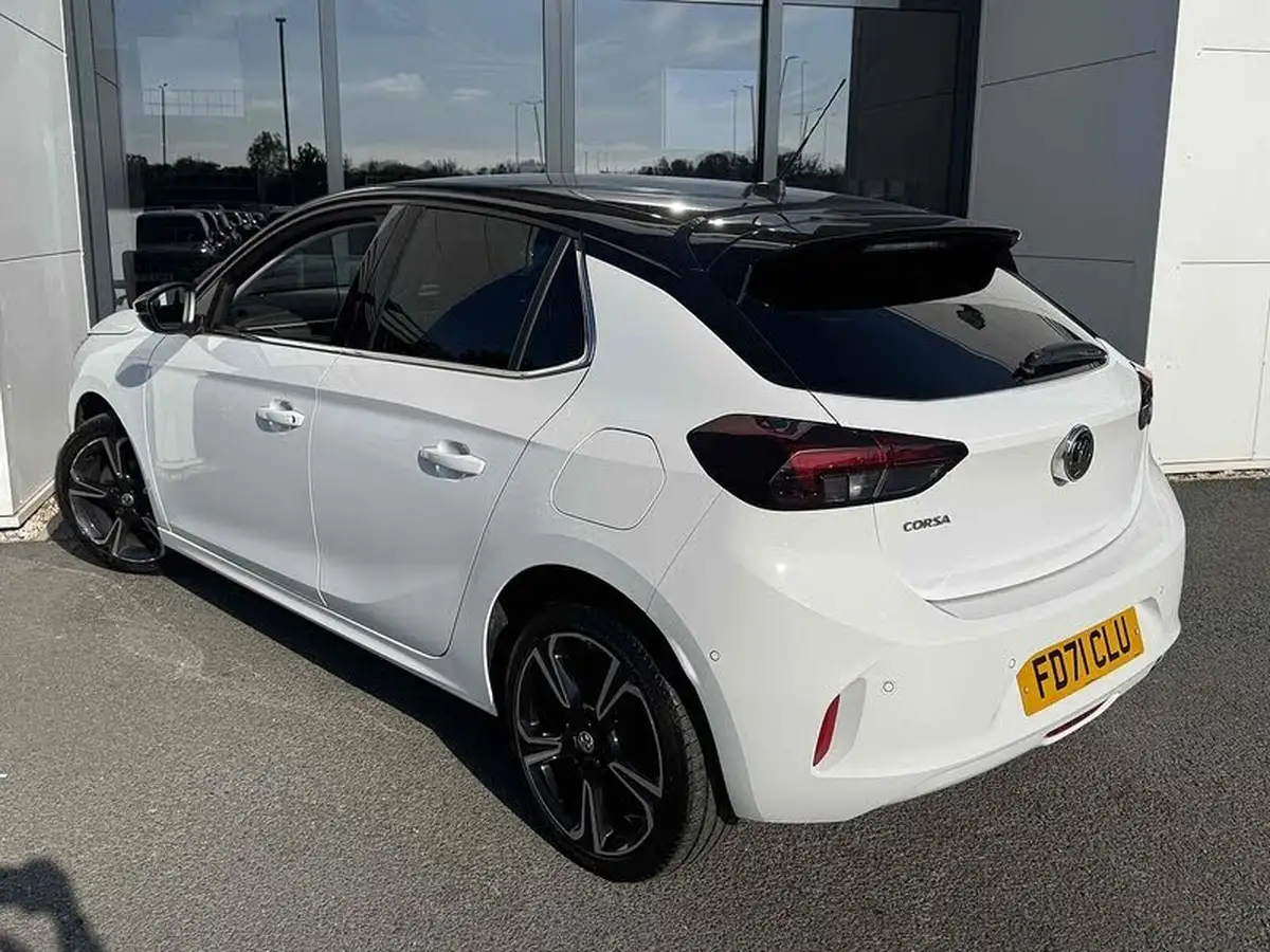 2022-vauxhall-corsa-12i-elite-edition-big-12