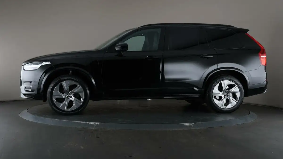 2021-volvo-xc90-20-t8-r-design-390bhp-big-37
