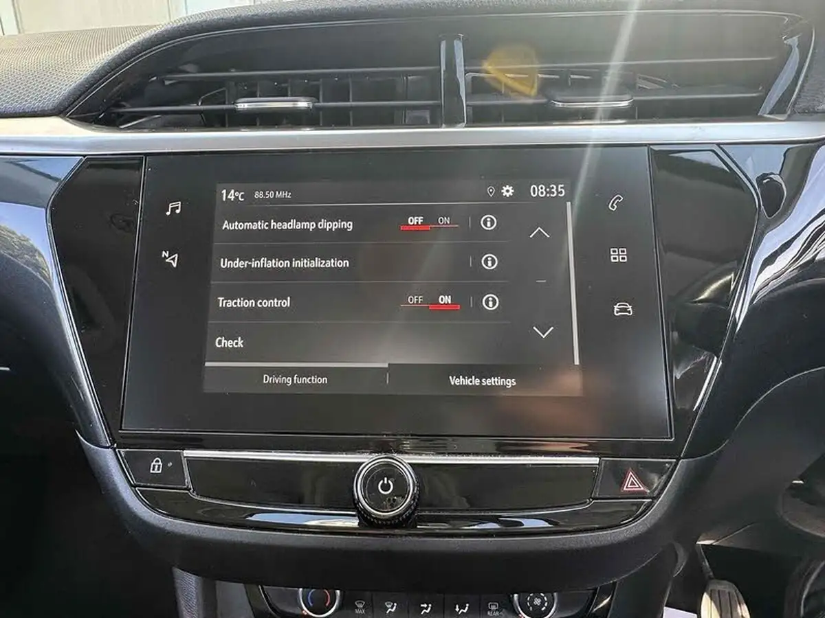 2022-vauxhall-corsa-12i-elite-edition-big-36