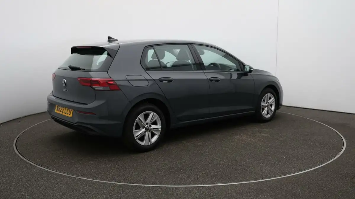 2022-volkswagen-golf-15-tsi-life-130ps-hatchback-big-51