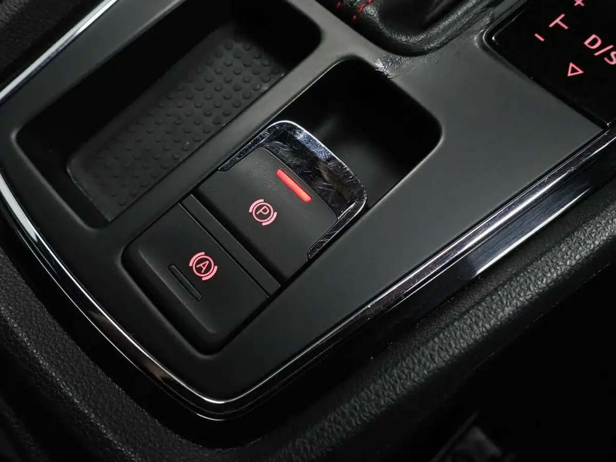 2020-seat-leon-20tdi-fr-black-edition-hatchback-dsg-big-48