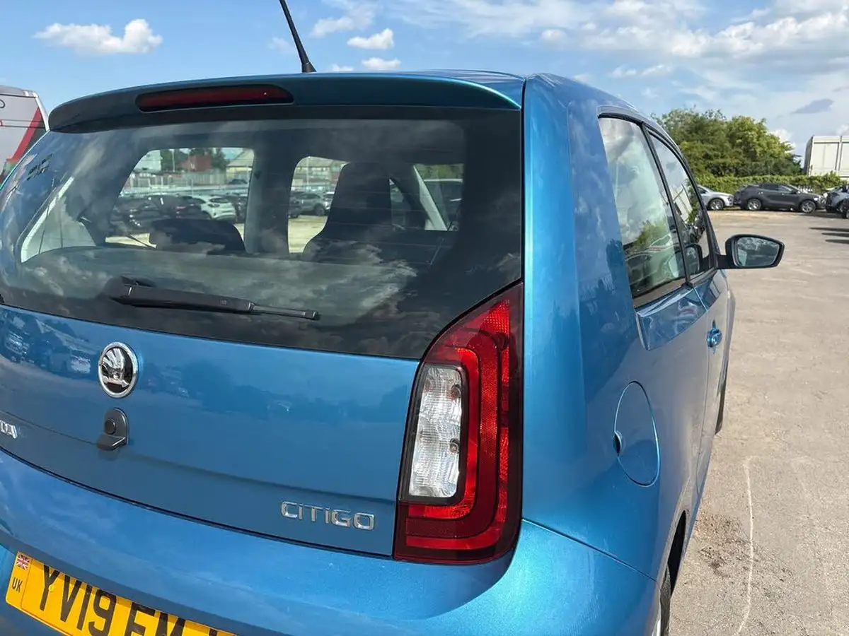 2019-skoda-citigo-10-se-3d-big-43