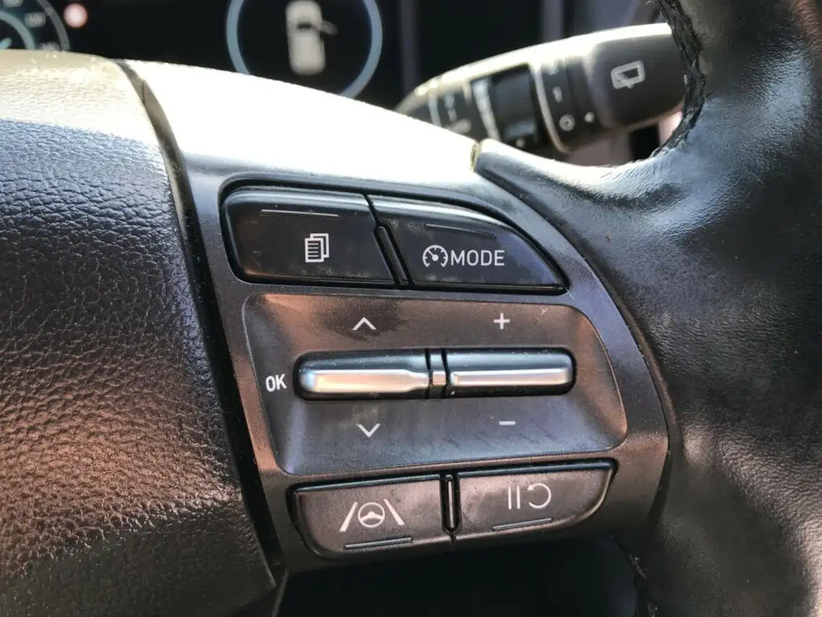 2022-hyundai-kona-10-t-gdi-premium-big-26