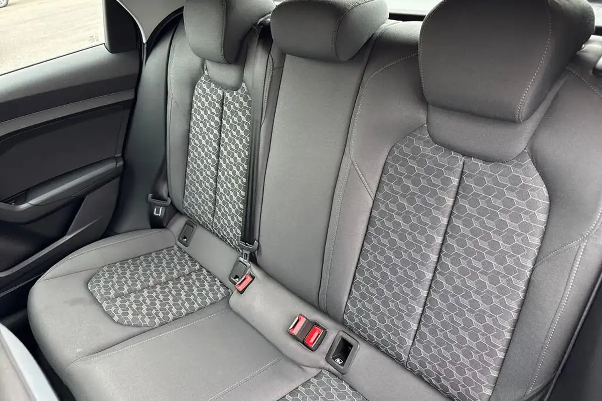 2020-audi-a1-10-30-tfsi-sport-116ps-s-tronic-big-18
