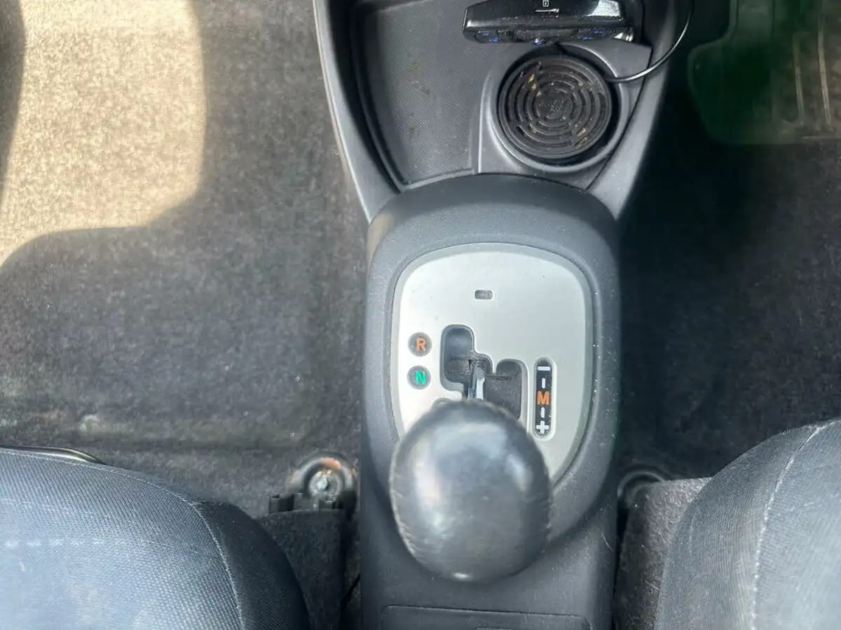 2008-toyota-yaris-13-t-spirit-3d-mmt-big-22