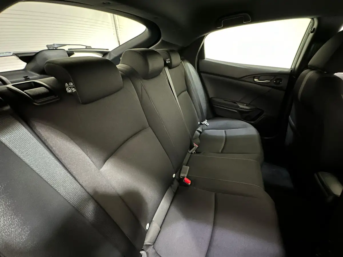 2020-honda-civic-10-vtec-turbo-se-hatchback-5d-cvt-big-20