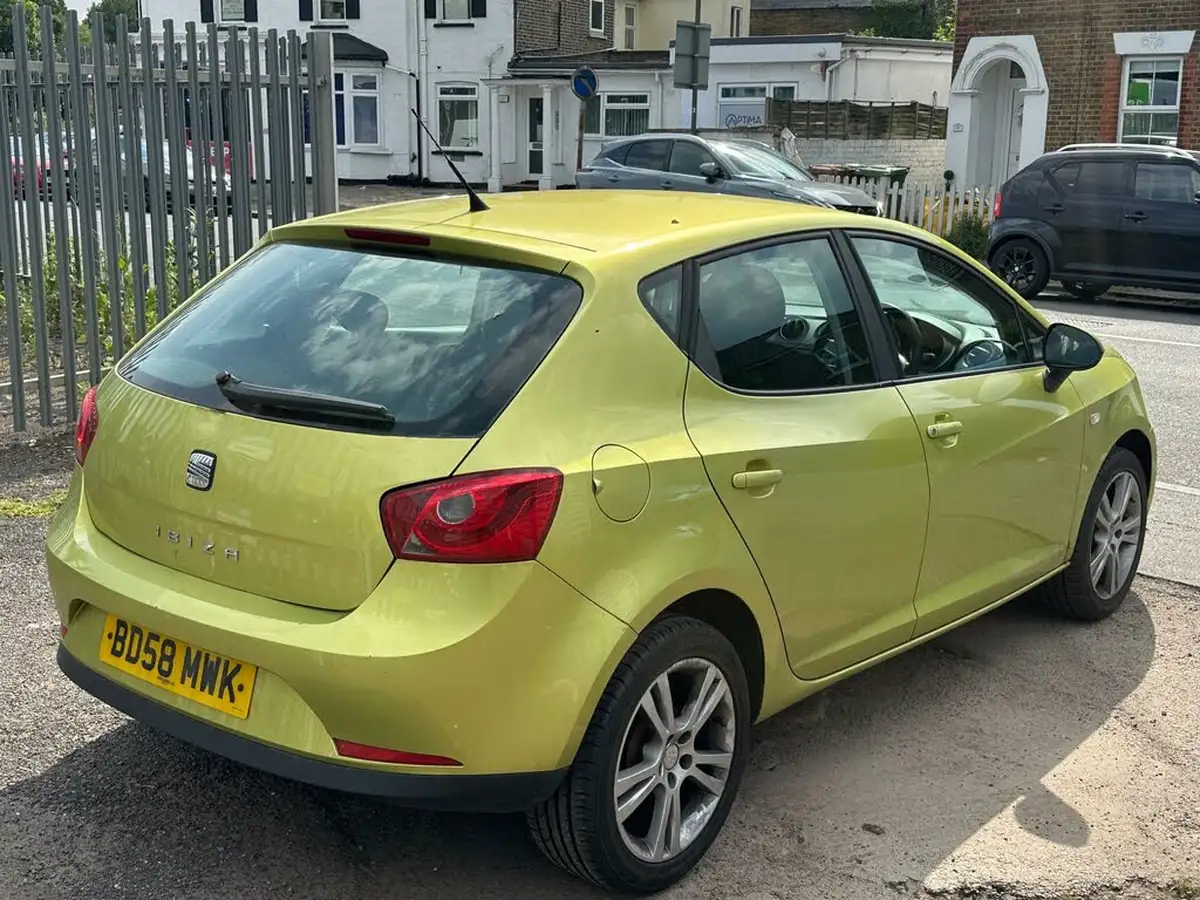 2009-seat-ibiza-14-sport-5d-big-6