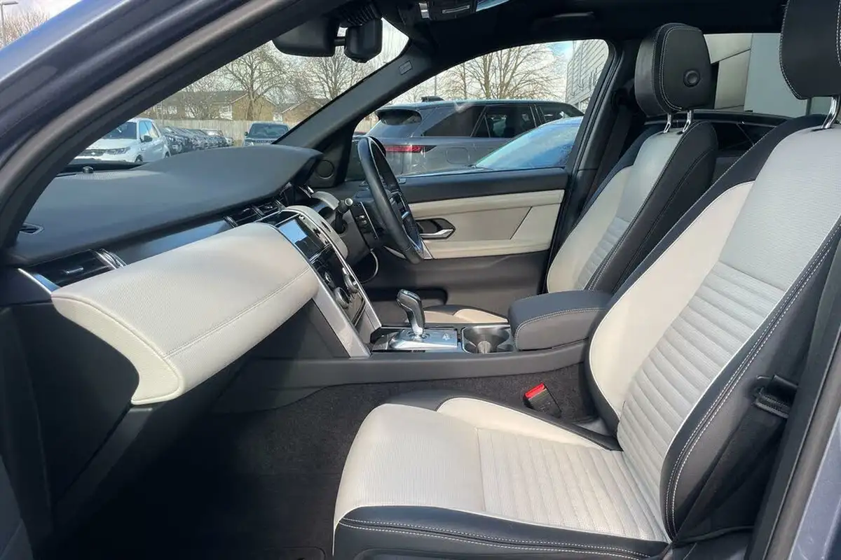 2022-land-rover-discovery-sport-20-d200-urban-edition-big-9