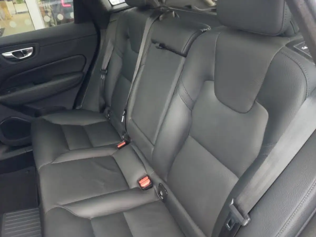 2024-volvo-xc60-20-b5-plus-big-5