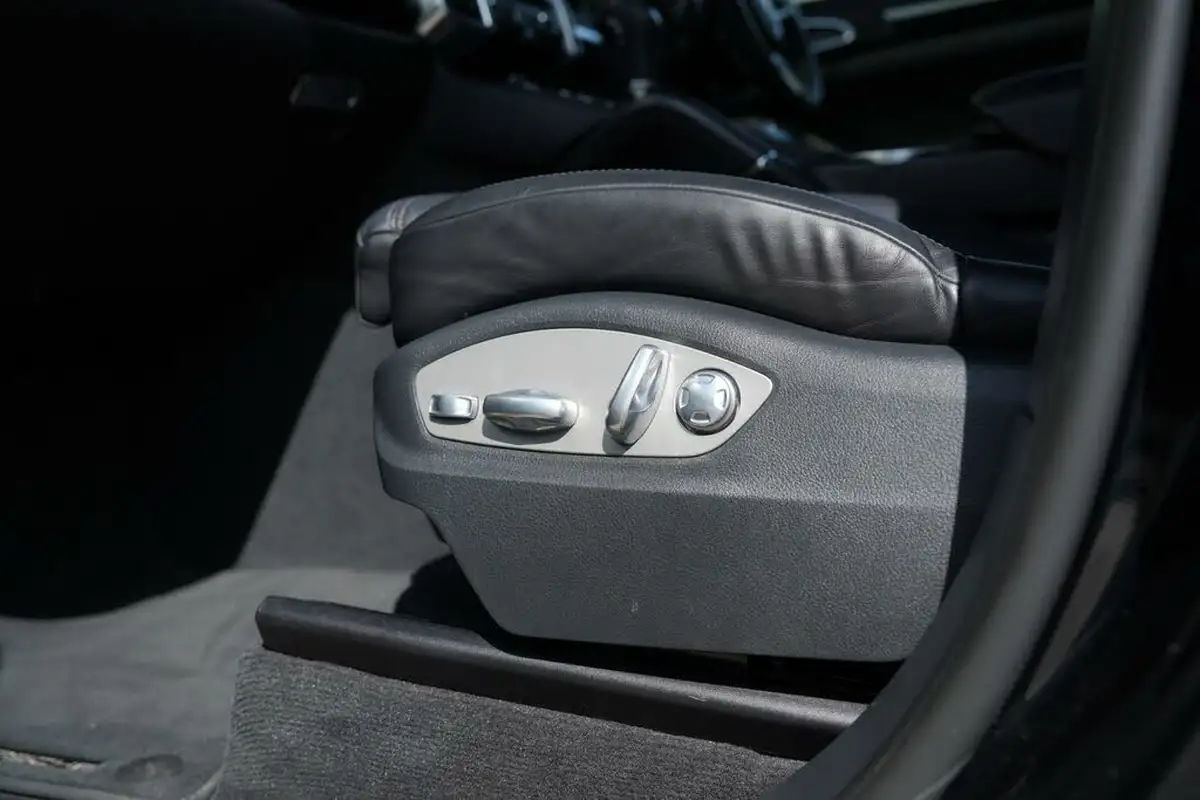 2016-porsche-cayenne-30-s-e-hybrid-big-29