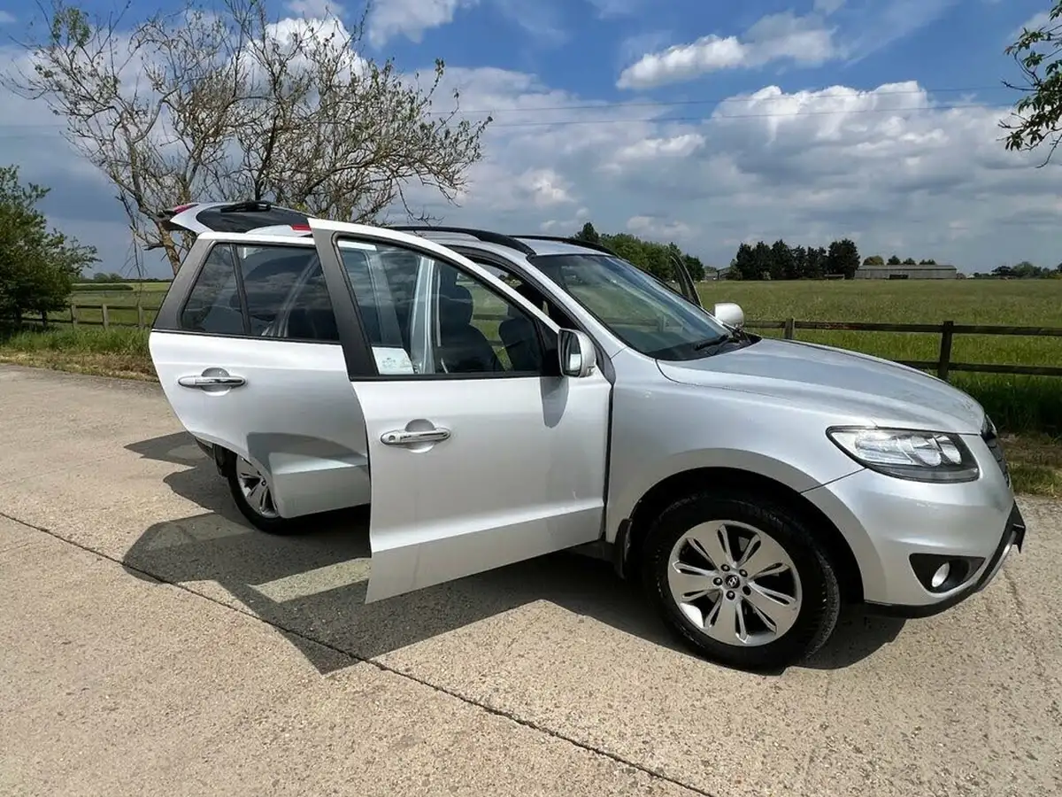 2012-hyundai-santa-fe-22td-premium-7st-big-48