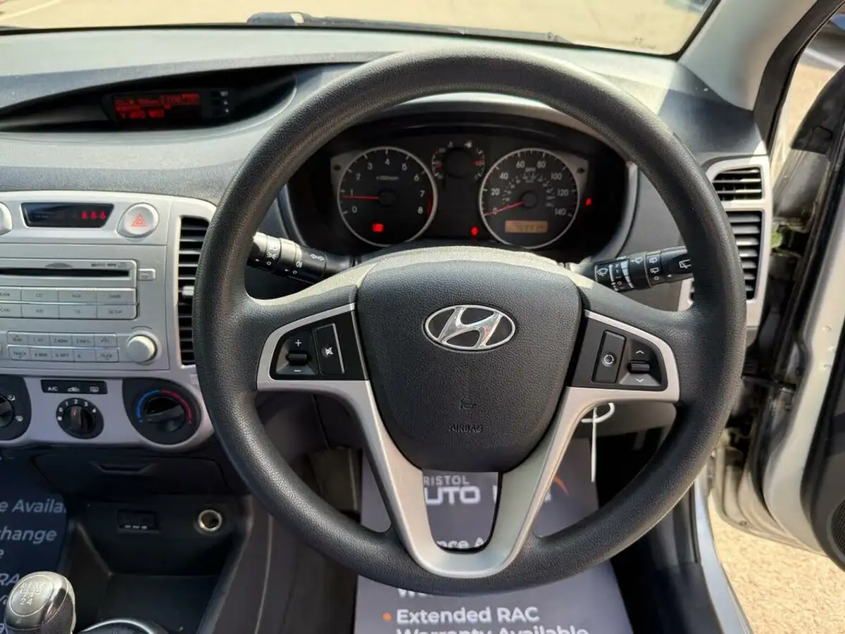 2010-hyundai-i20-14-comfort-5d-big-26